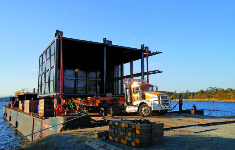 TMP Screen Frame & Platform – Loading onto Barge at Pat Bay