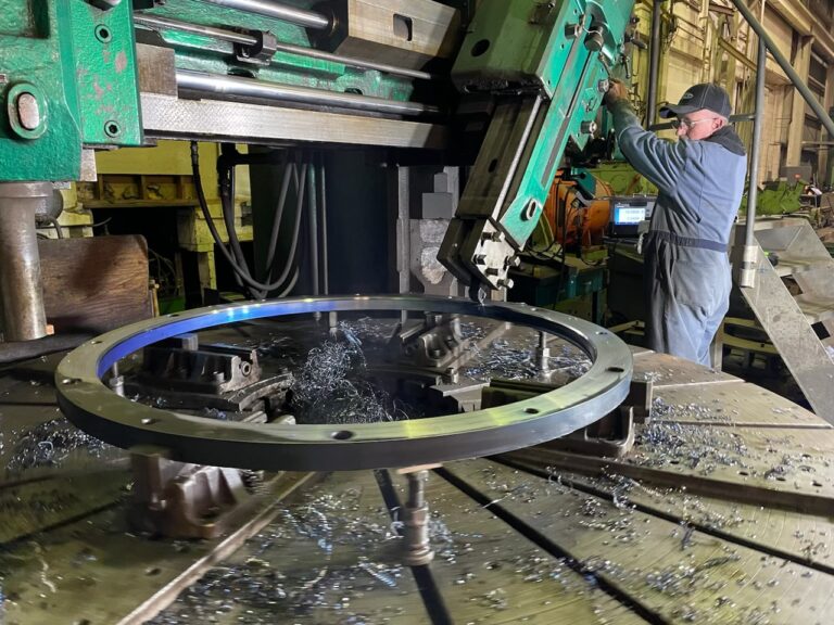 Crusher Ring – Machining in Vertical Boring Mill